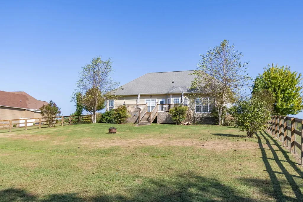 1851 Lochlann Drive Culleoka TN 38451