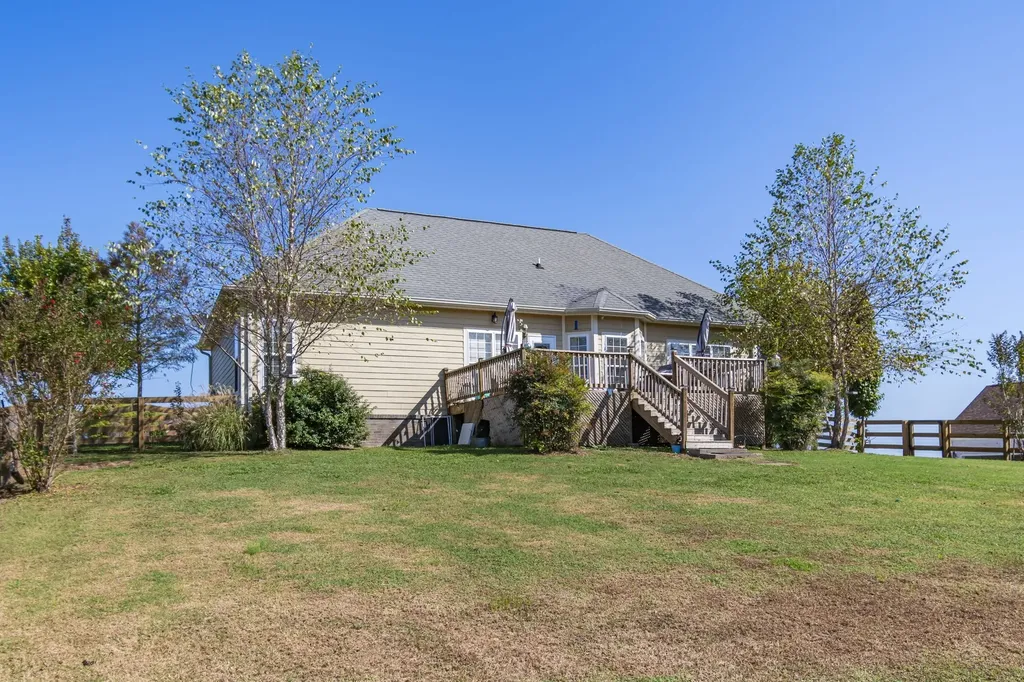 1851 Lochlann Drive Culleoka TN 38451