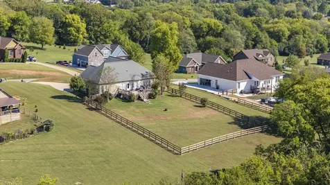 1851 Lochlann Drive Culleoka TN 38451