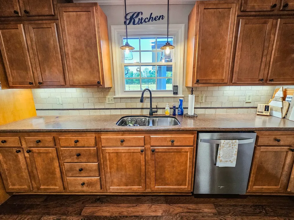 1305 Horseshoe Drive Lewisburg TN 37091