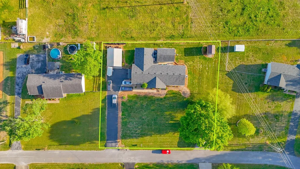 1305 Horseshoe Drive Lewisburg TN 37091