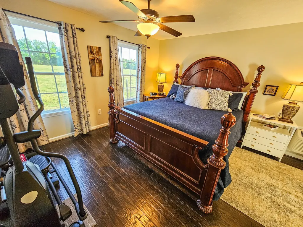 1305 Horseshoe Drive Lewisburg TN 37091
