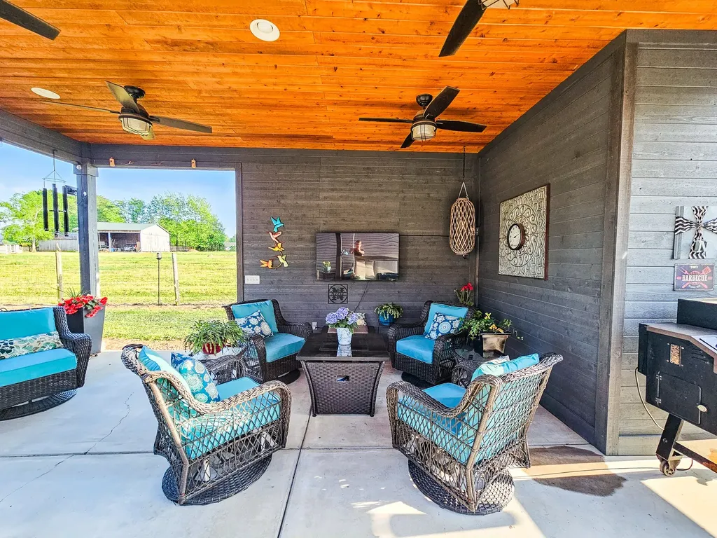 1305 Horseshoe Drive Lewisburg TN 37091