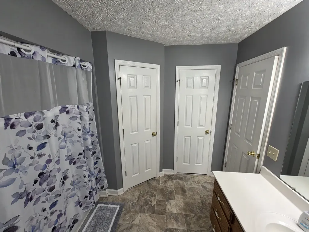 201 Steeplechase Drive Smithville TN 37166
