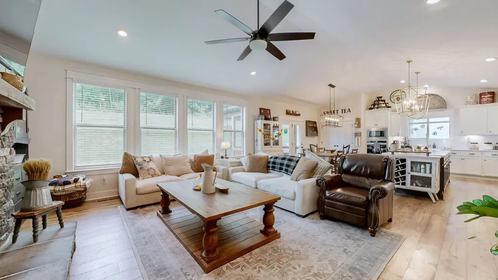 9003 Grayson Circle Mount Juliet TN 37122