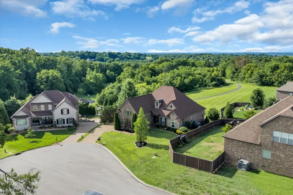 14 Gaines Park Mount Juliet TN 37122