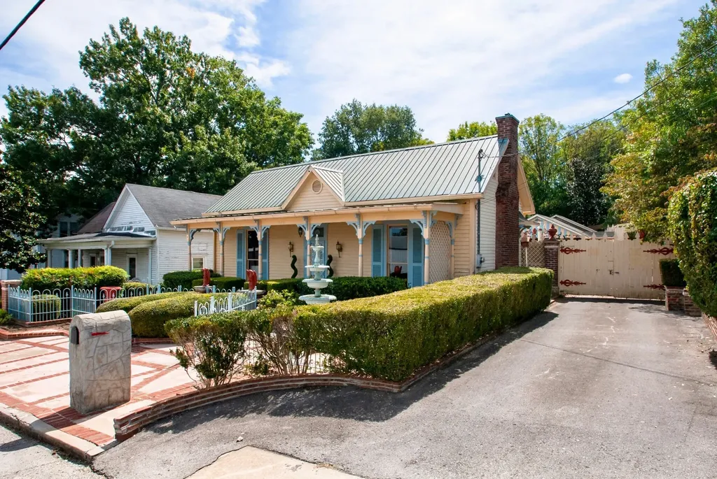 315 W 12th Street Columbia TN 38401