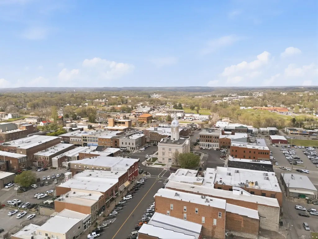 315 W 12th Street Columbia TN 38401