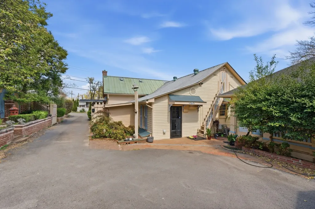 315 W 12th Street Columbia TN 38401