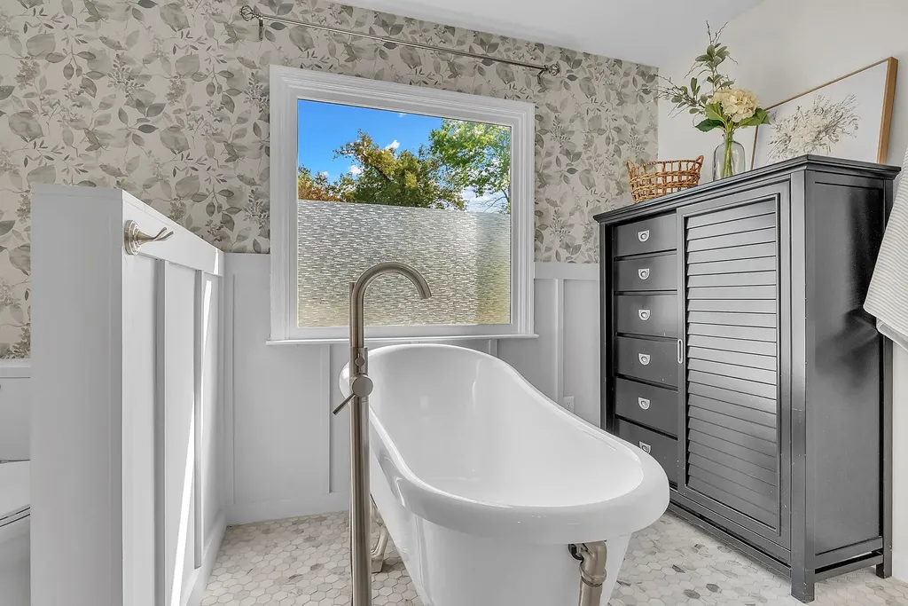1819 Barker Road Columbia TN 38401