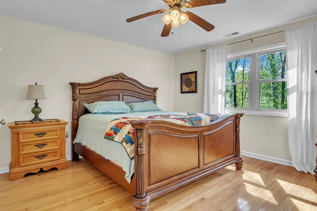 1819 Barker Road Columbia TN 38401