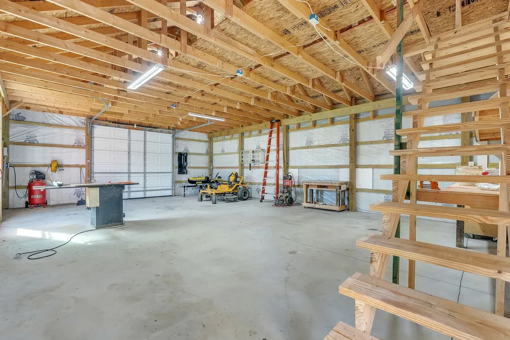 1819 Barker Road Columbia TN 38401