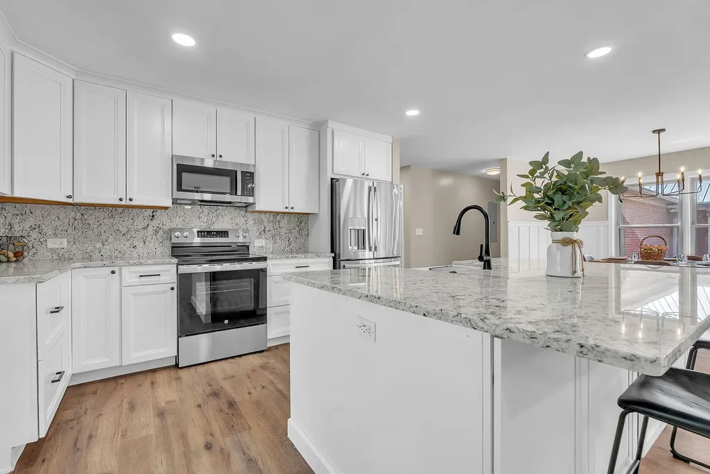 1819 Barker Road Columbia TN 38401