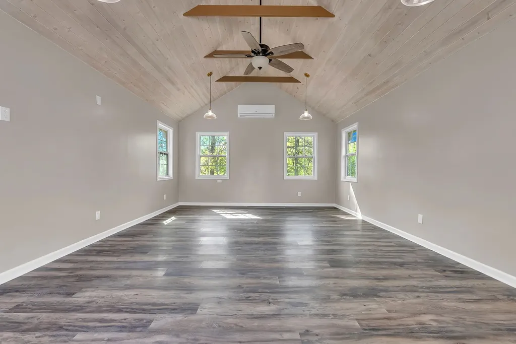 1819 Barker Road Columbia TN 38401