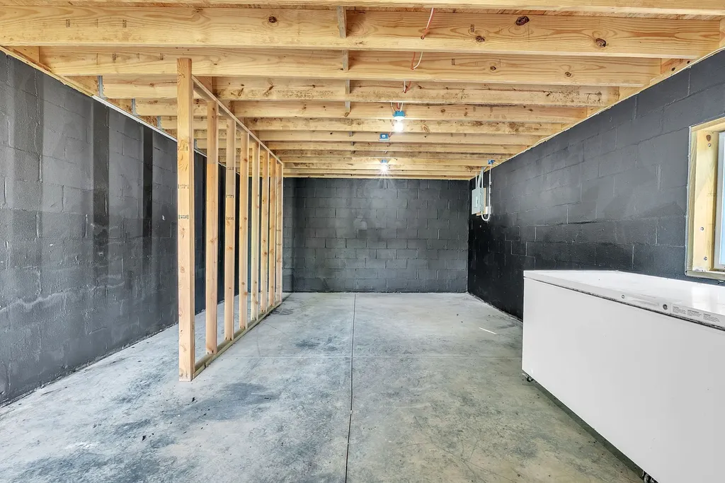 1819 Barker Road Columbia TN 38401