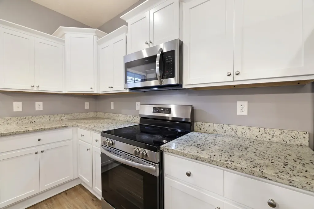 412 Moshe Mualem Place La Vergne TN 37086