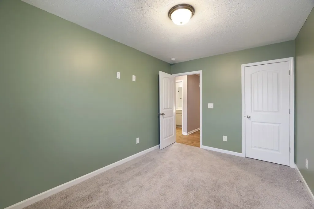 412 Moshe Mualem Place La Vergne TN 37086
