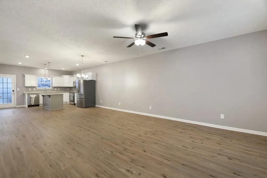 412 Moshe Mualem Place La Vergne TN 37086