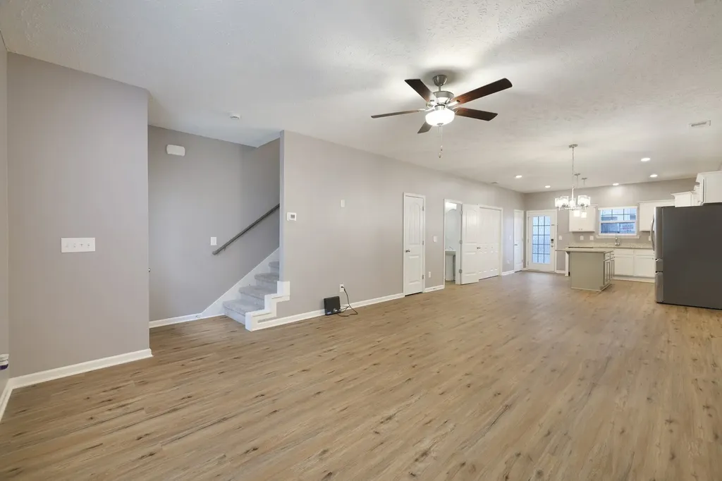412 Moshe Mualem Place La Vergne TN 37086