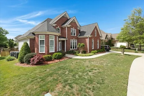1090 Norfolk Green Circle Chattanooga TN 37421