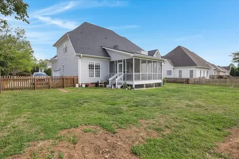 1090 Norfolk Green Circle Chattanooga TN 37421