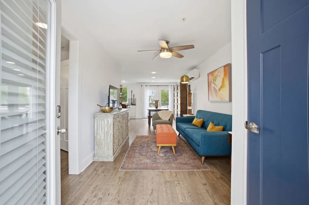1325 5th Ave, N Nashville TN 37208