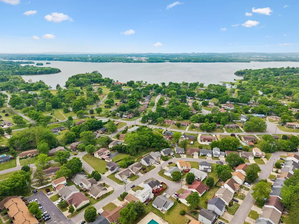 111 River Bend Road Hendersonville TN 37075