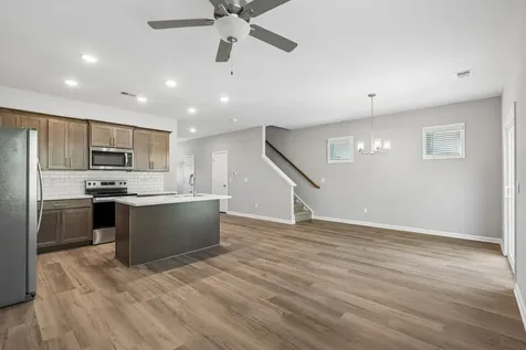 349 Carver Connection Lebanon TN 37087