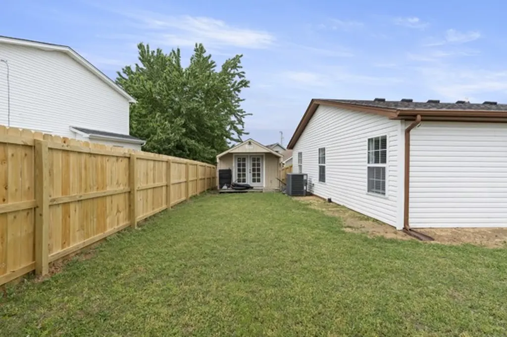 421 Cedar Park Circle La Vergne TN 37086