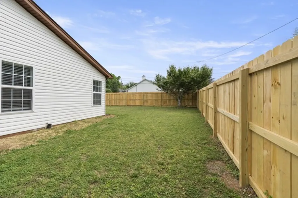 421 Cedar Park Circle La Vergne TN 37086