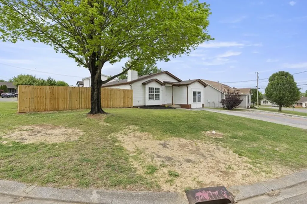 421 Cedar Park Circle La Vergne TN 37086