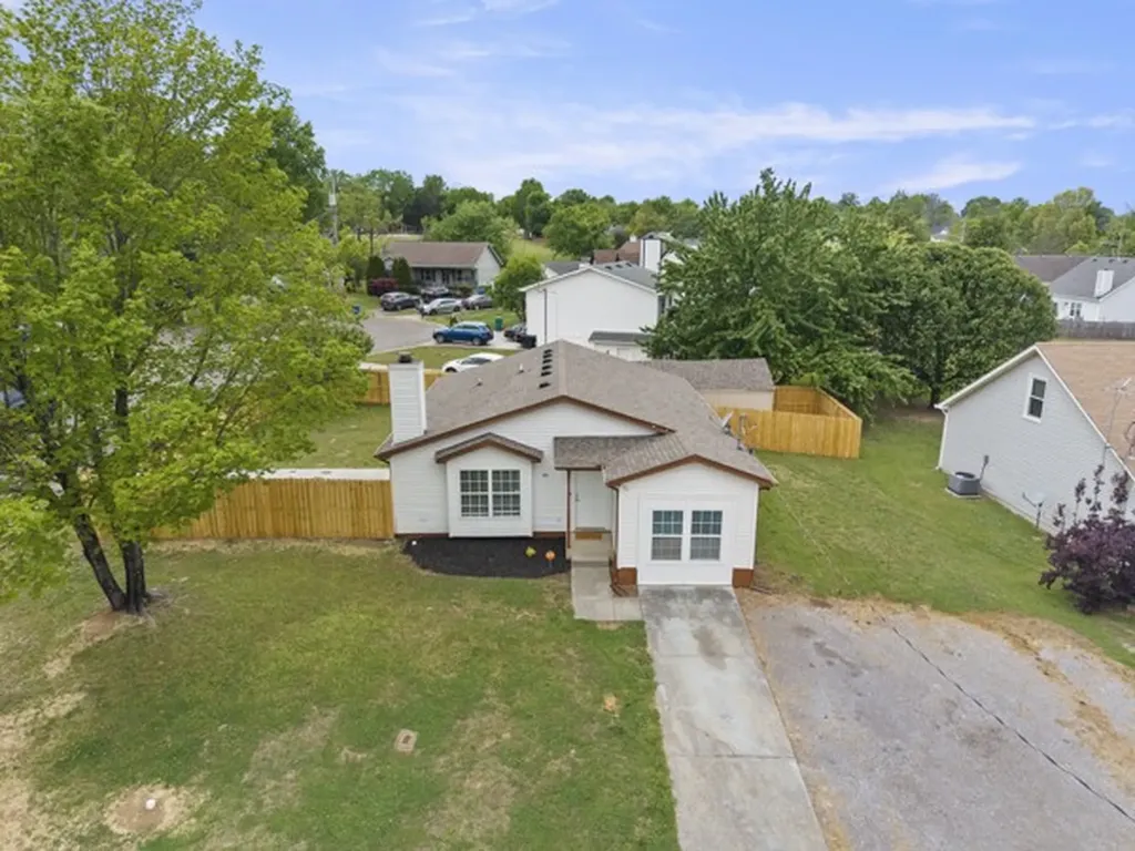 421 Cedar Park Circle La Vergne TN 37086