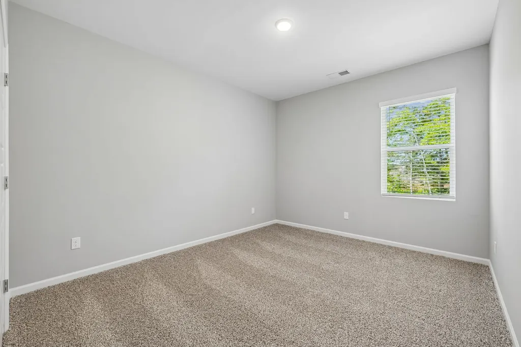 351 Carver Connection Lebanon TN 37087