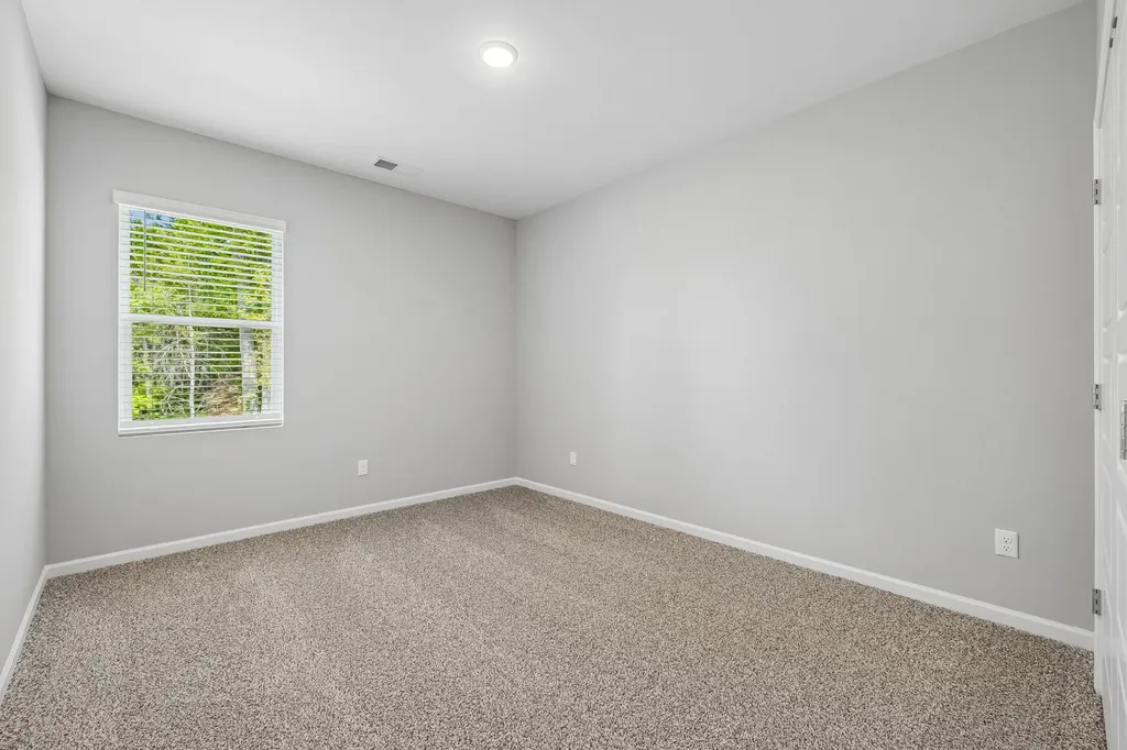 351 Carver Connection Lebanon TN 37087