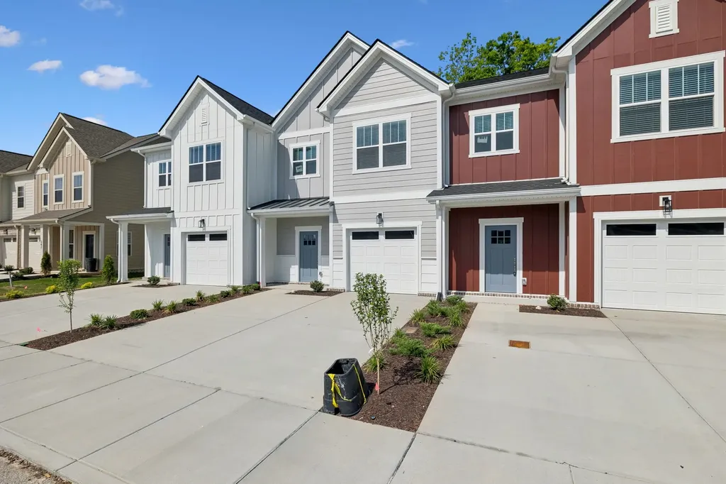 351 Carver Connection Lebanon TN 37087