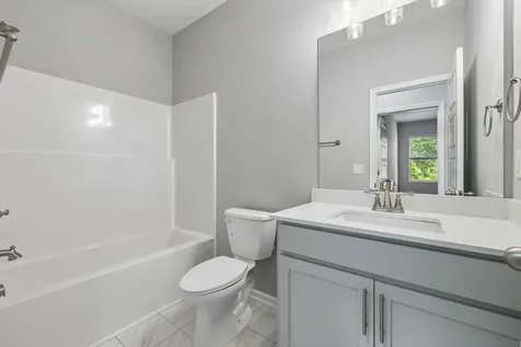 351 Carver Connection Lebanon TN 37087