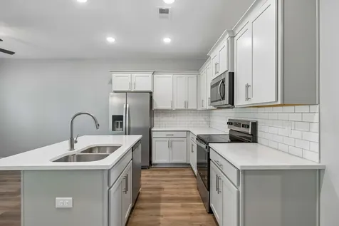 351 Carver Connection Lebanon TN 37087