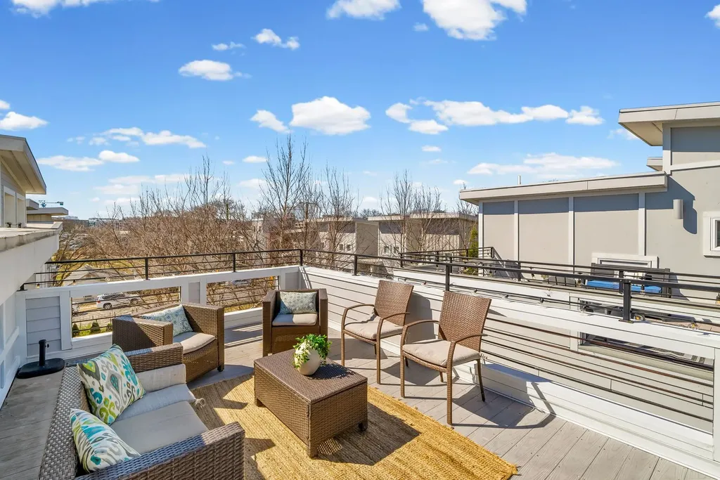 1240 2nd Ave, S Nashville TN 37210