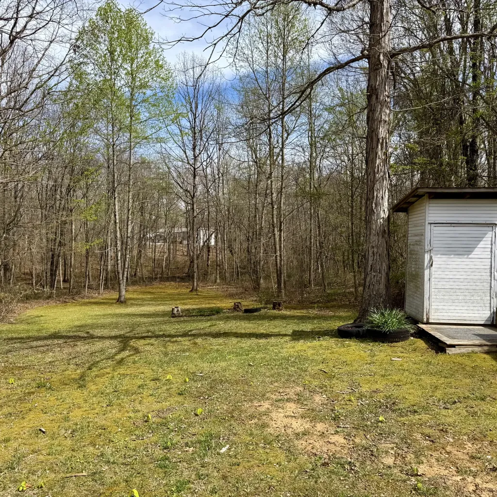 3162 Northcutts Cove Road Beersheba Springs TN 37305