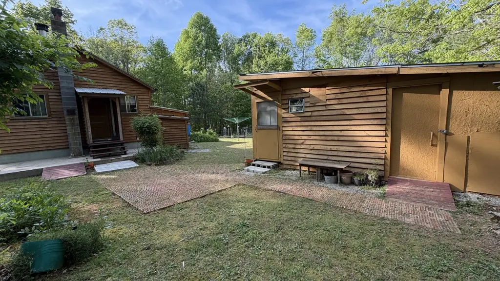 3162 Northcutts Cove Road Beersheba Springs TN 37305