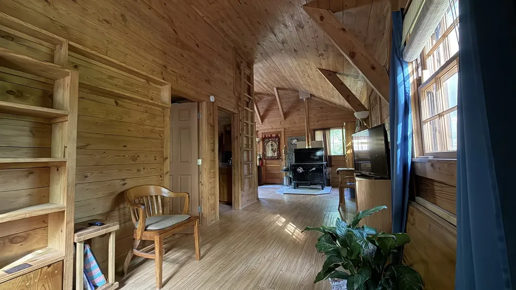 3162 Northcutts Cove Road Beersheba Springs TN 37305