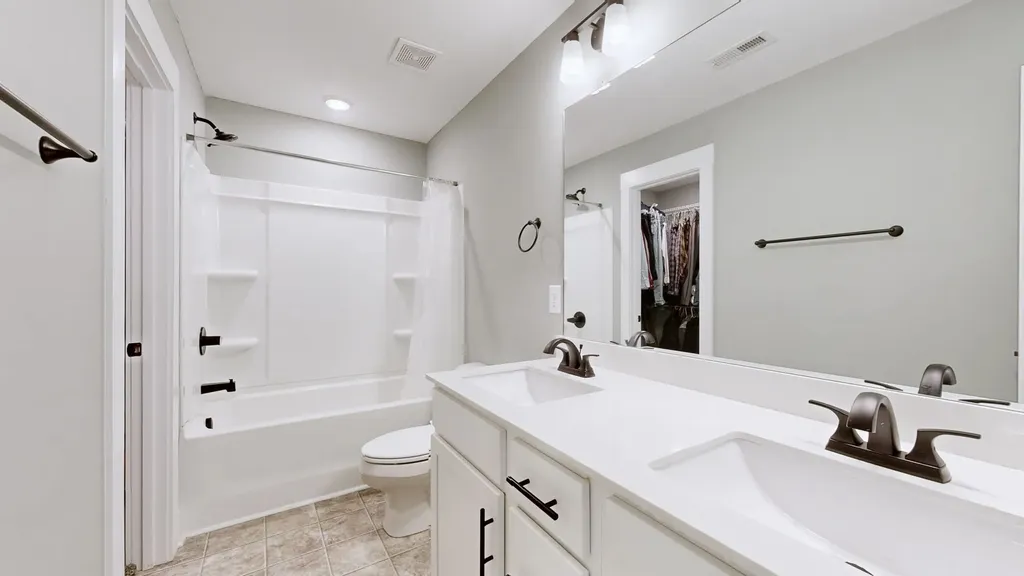 394 Martha Lane Clarksville TN 37043