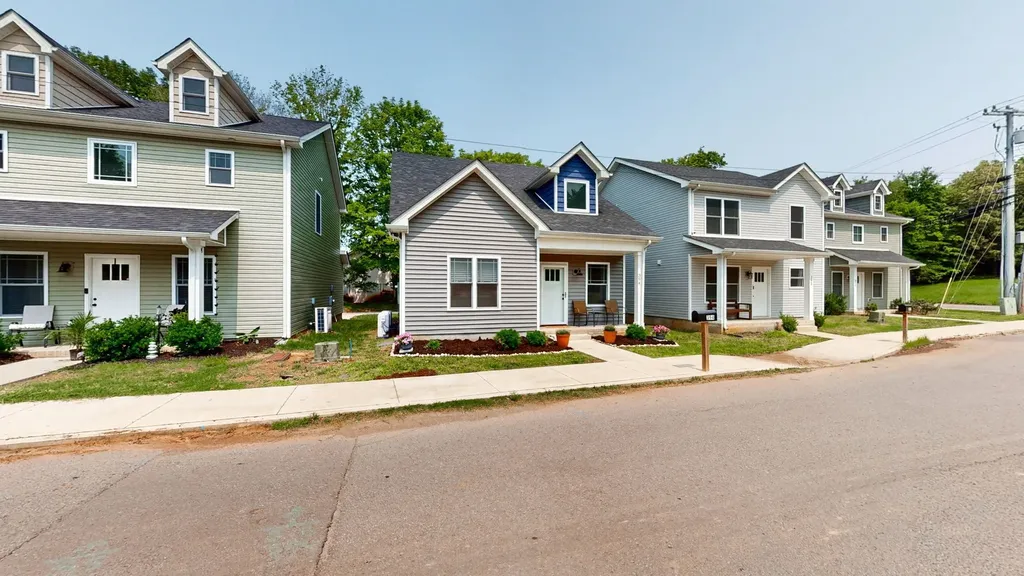 394 Martha Lane Clarksville TN 37043