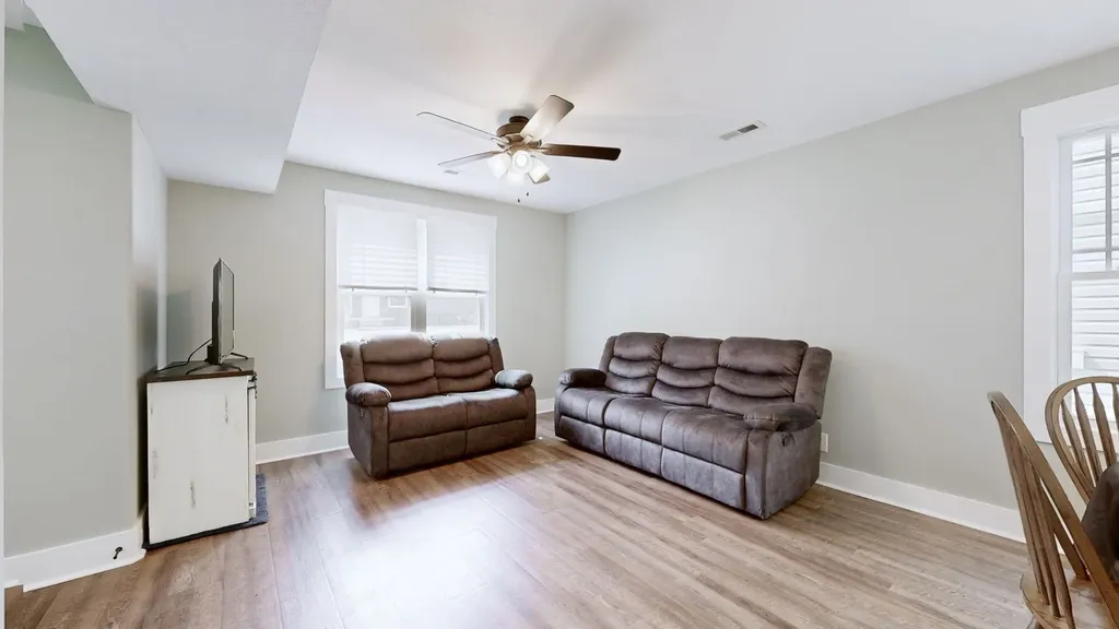 394 Martha Lane Clarksville TN 37043