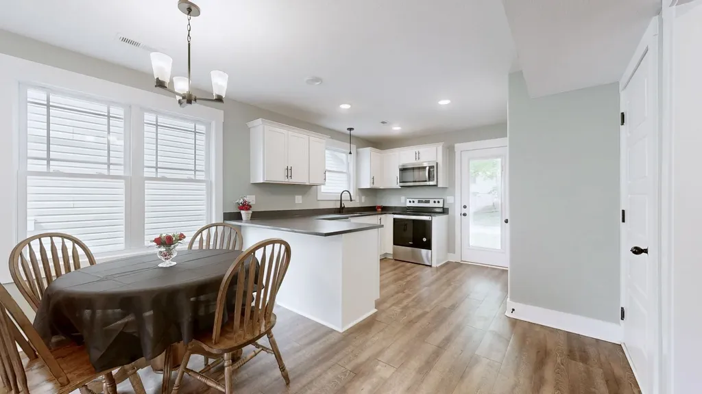 394 Martha Lane Clarksville TN 37043