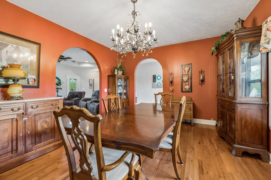 1709 Holland Road Lafayette TN 37083