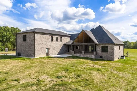 120 Hummingbird Meadows Road Palmyra TN 37142