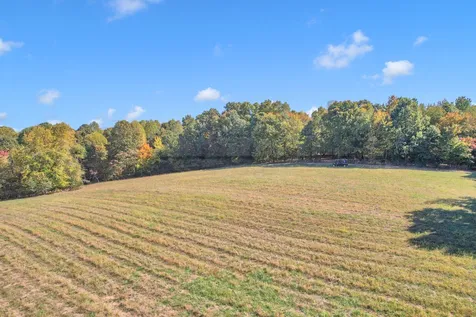 796 Daisy Circle Cumberland Furnace TN 37051