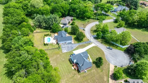2118 Sue Lane Spring Hill TN 37174