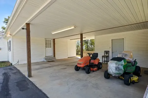 6204 Highway 230 Lyles TN 37098